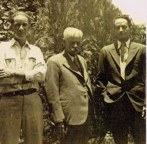 Anastasio Alfaro con sus hijos Carlos Enrique y Miguel